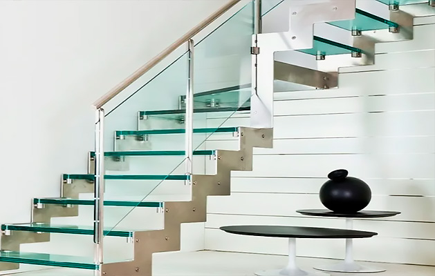 козырьки и навесы из нержавеющей стали и стекла