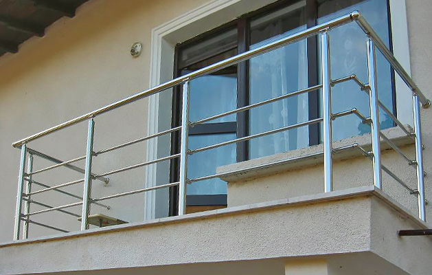 Перила для балконов и террас из нержавеющей стали