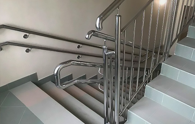 Перила и ограждения из нержавеющей стали для детских учреждений