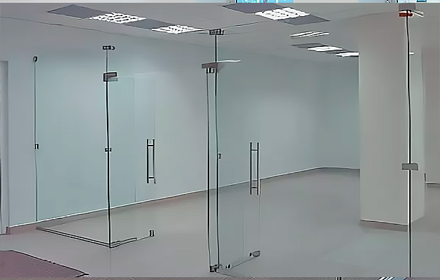 Стеклянная перегородка для офиса